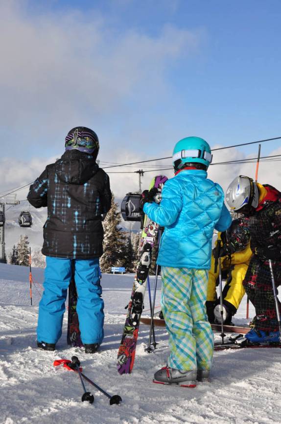 As crianças já nascem esquiando em Aspen, no Colorado, nos Estados Unidos